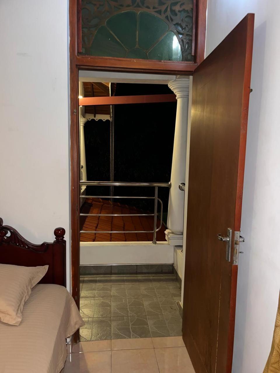 Ceylon Glory Hostel Negombo Eksteriør billede